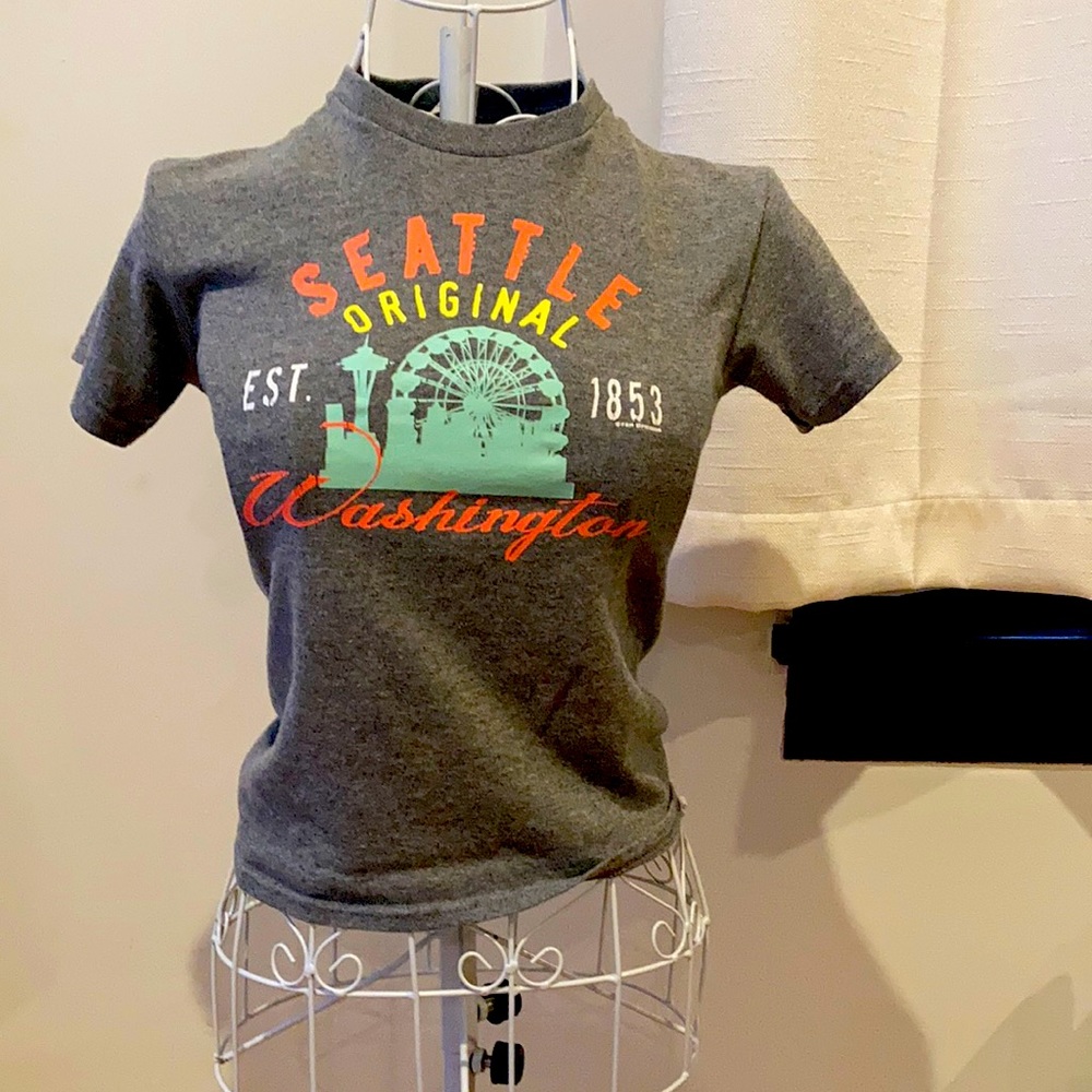 Gray Short Sleeve Tee - “Seattle Washington”